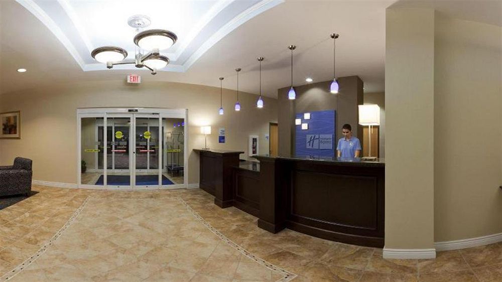 Holiday Inn Express Lake Wales North-Winter Haven By Ihg Waverly Eksteriør billede